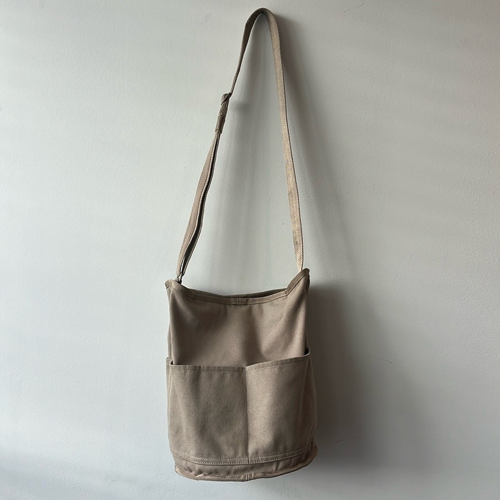 Everlane the lantern canvas bag